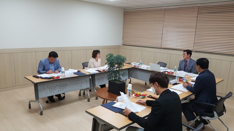 한국마사회 대구지사가 ‘상반기 기부심의위원회’를 열고 총 1억 4172만 원의 기부금을 지원키로 결정했다. 한국마사회 대구지사 제공
