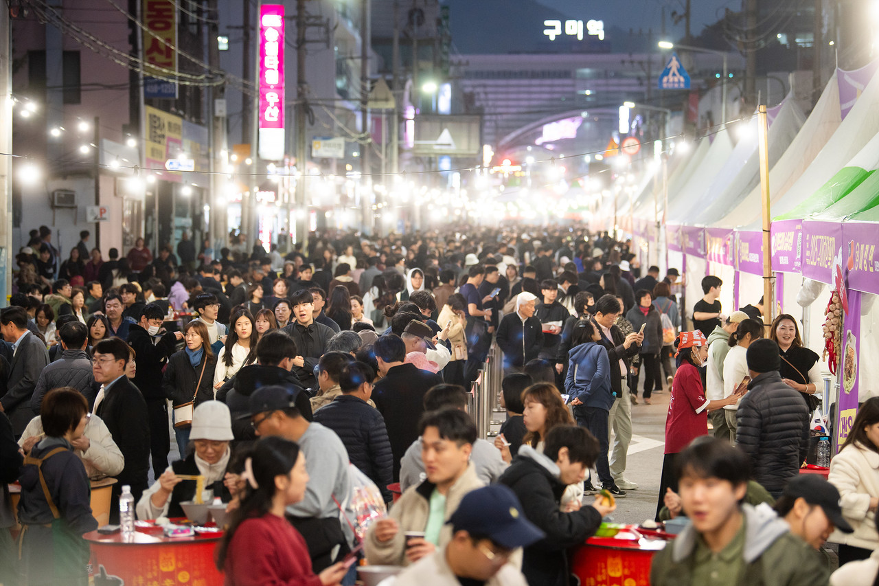 2025 구미라면축제가 3일간 총 35만여 명의 방문객을 기록했다. (구미시 제공)